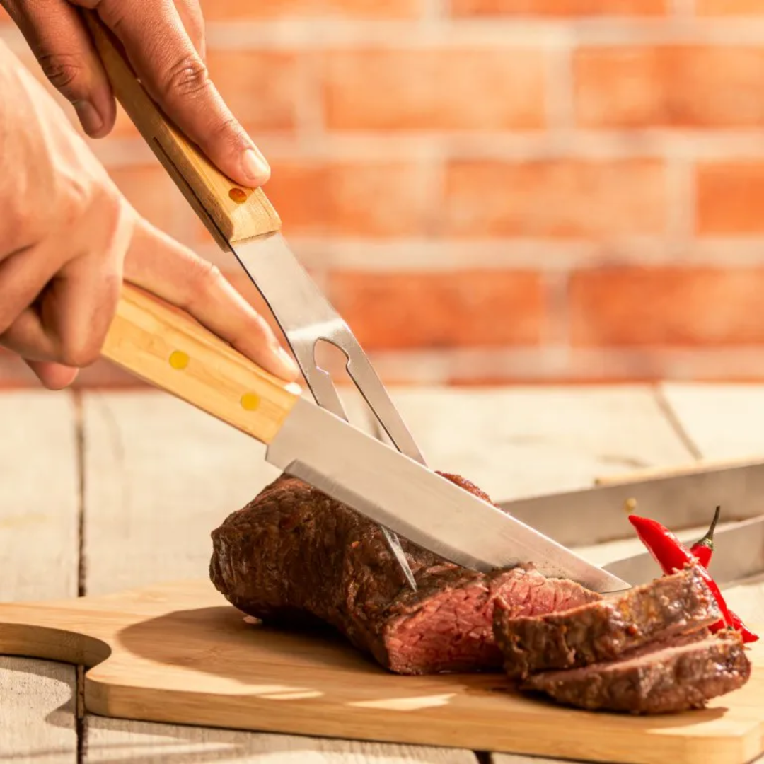 Faca para Churrasco Aço Inox com Cabo de Bambu 37cm